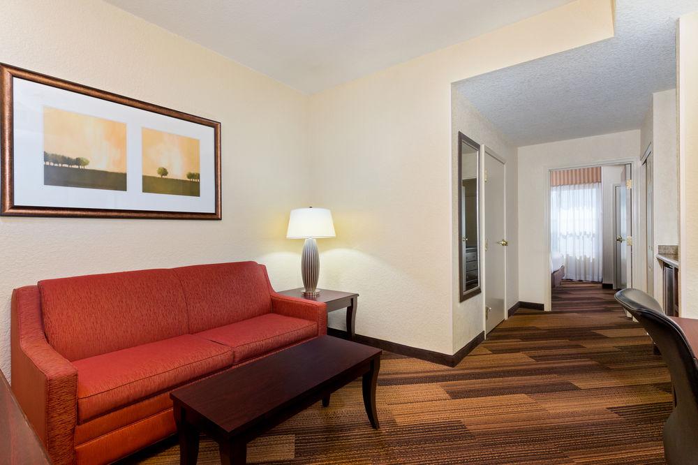 Holiday Inn Express & Suites Lakeland North I-4 By Ihg Exteriér fotografie